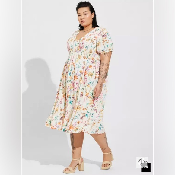 torrid Dresses & Skirts - Torrid Midi Swiss Dot Shirred Dress